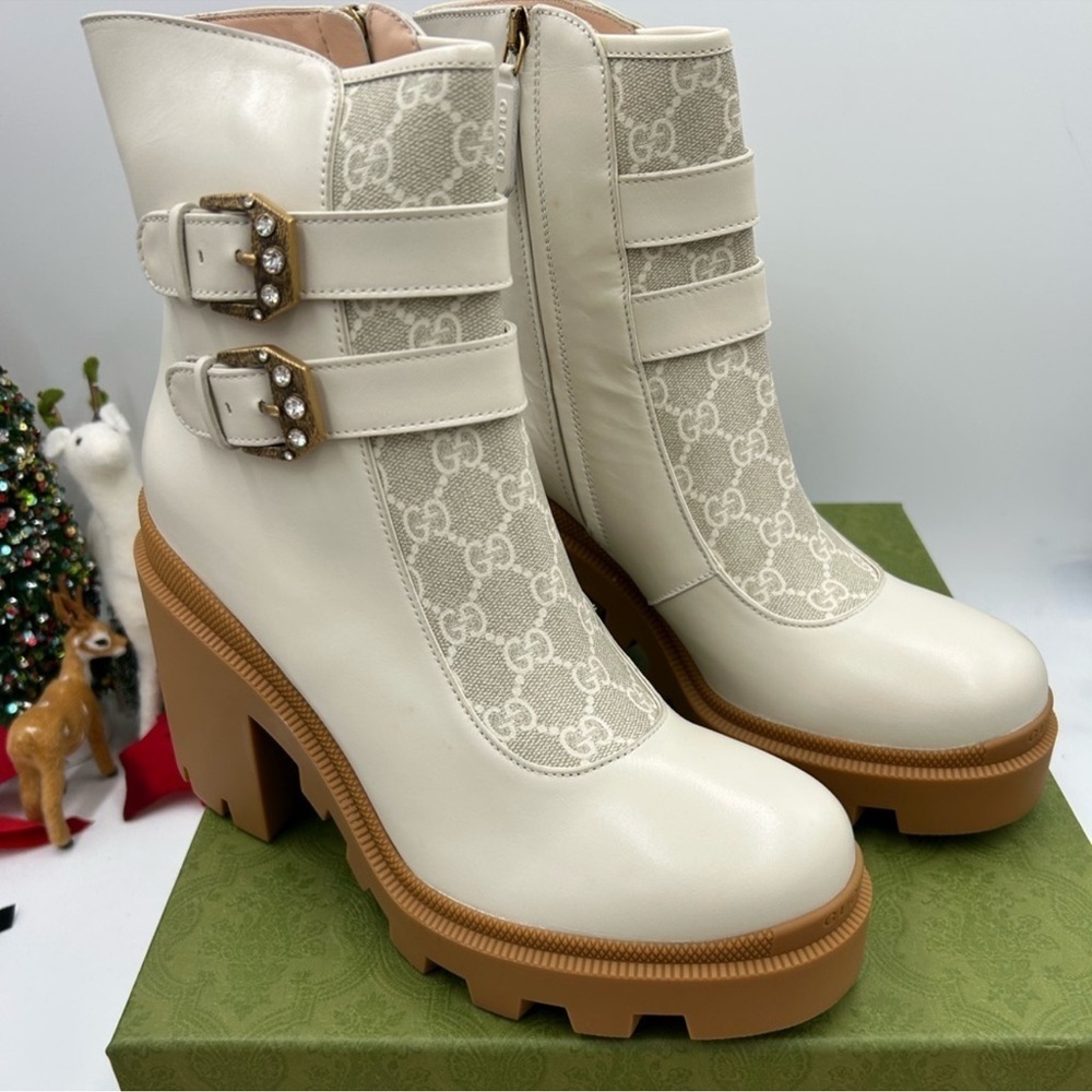 Women’s Gucci GG supreme lug soul combat boots size 42 made in Italy